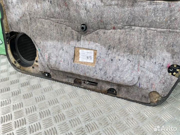 Обшивка двери передняя левая Mercedes-Benz E-Class