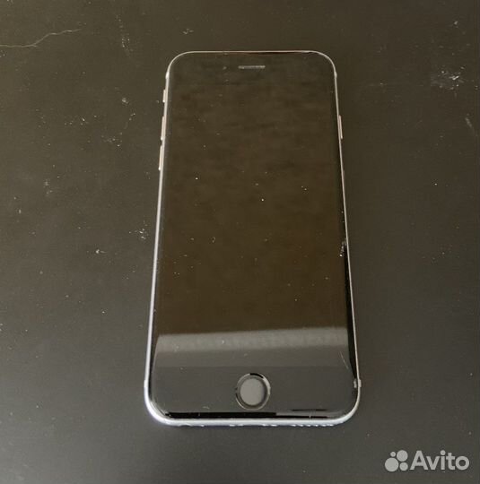 Телефон iPhone 6s