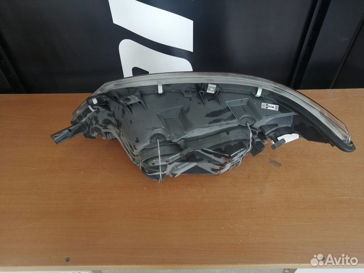 Фара правая mercedes sprinter 2002- Новая LMR1312