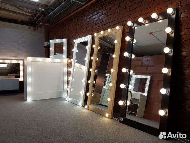 Зеркало с лампочками