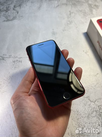 iPhone SE (2020), 64 ГБ
