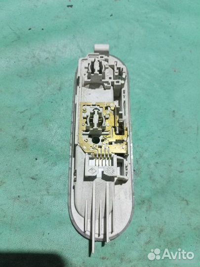 Плафон салона Renault Logan