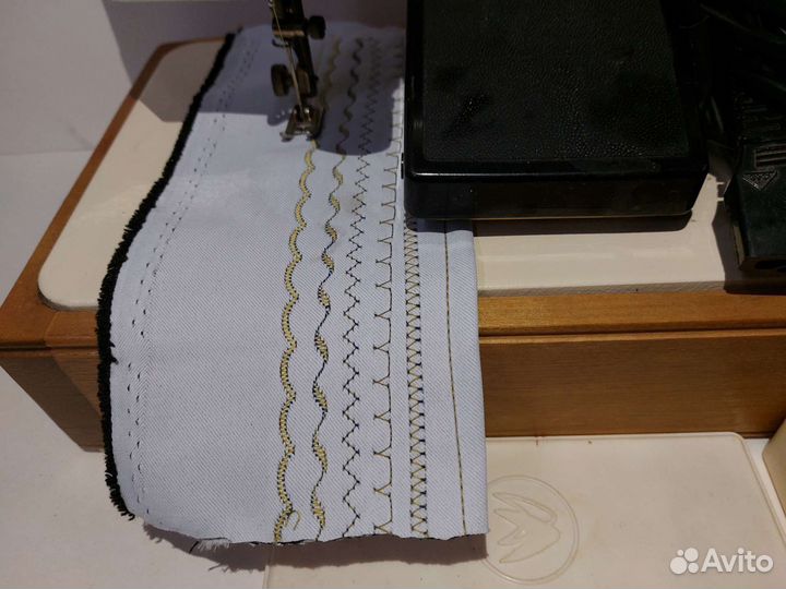 Швейная машинка Чайка 143 много есть