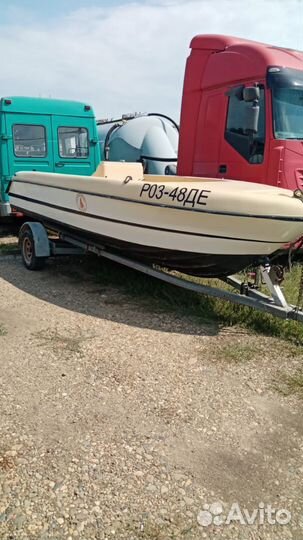 Лодка 5.8м