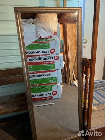 Зерквло в рамке