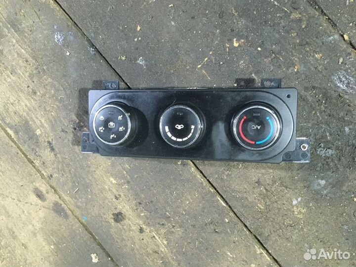 Блок управления климатической установкой lifan Bre