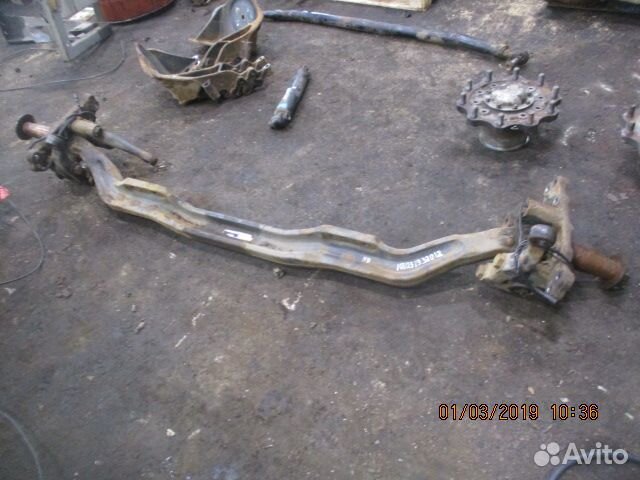 Балка с поворотными цапфами под дисковый тормоз Me