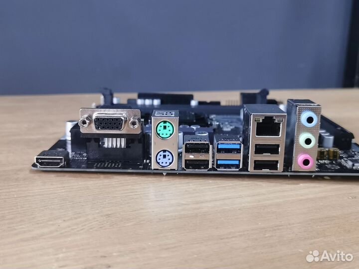 Материнская плата lga1200