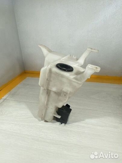 Бачок стеклоомывателя Kia Sorento 2006-2011