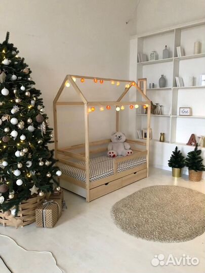 Кроватка-домик детская новая