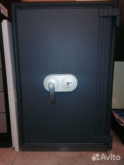 Сейф взломостойкий св-305.С09