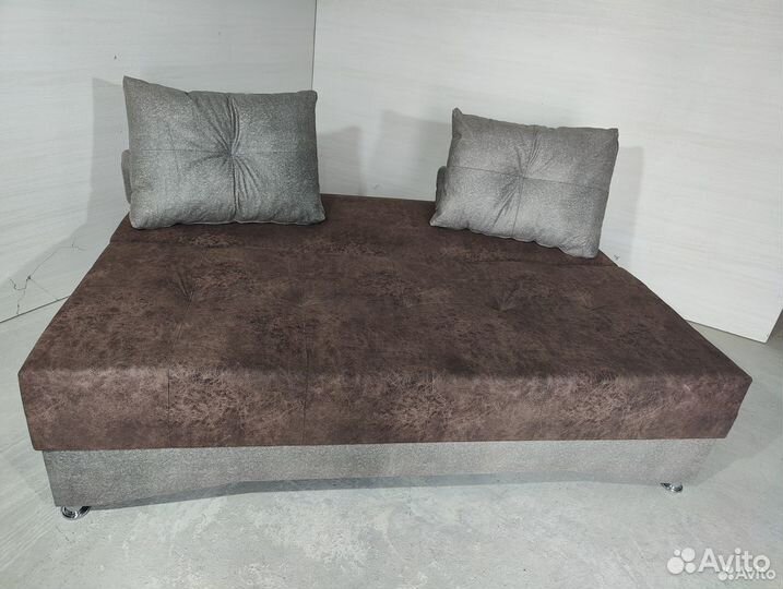 Диван рacклaднoй от фaбрики