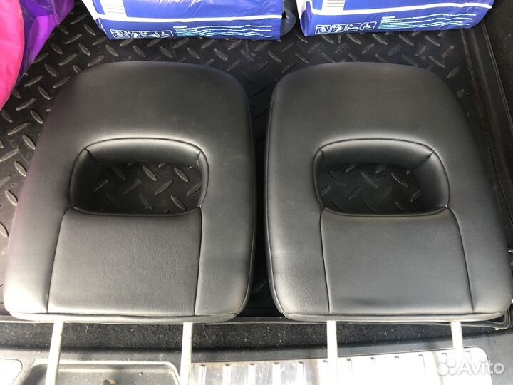 Подголовники на pajero 4