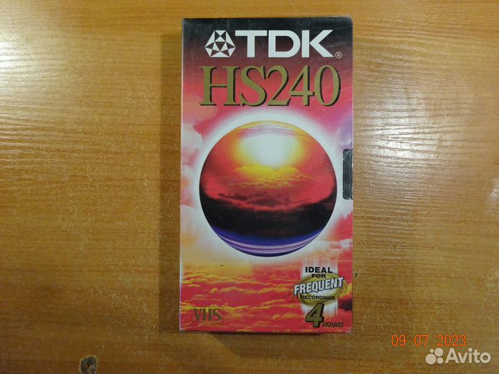 Продам видеокассеты TDK HS240