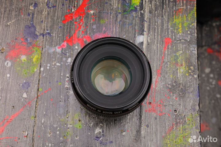 Canon EF 50mm f/1.2L USM