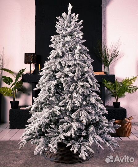 Елка искусственная