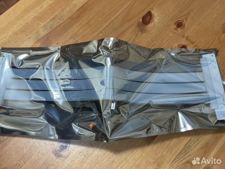 Riser Cable PCI-E 4.0x16 white (400 mm)