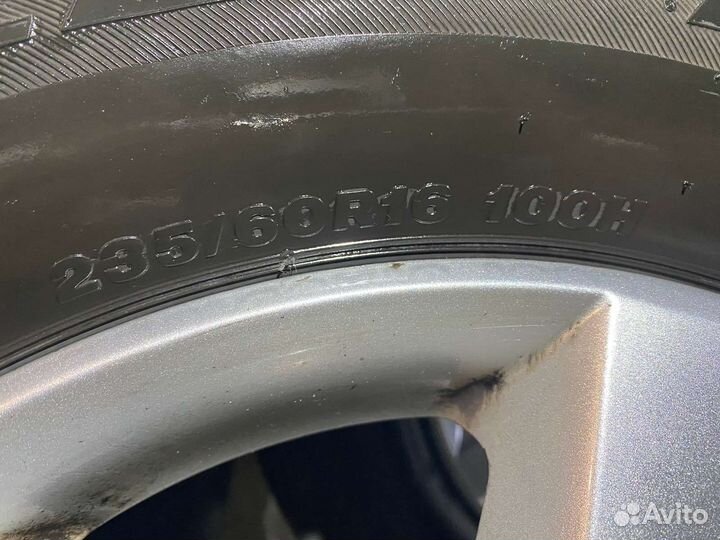 Bridgestone Dueler H/P Sport 235/60 R16