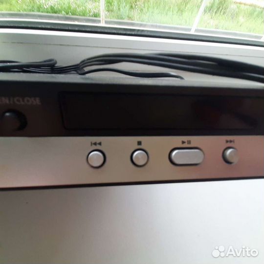 Видеомагнитофон