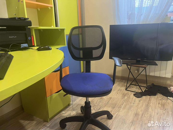 Стол + кравать