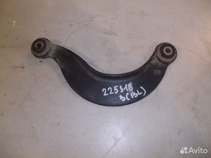 Рычаг задний поперечный верхний