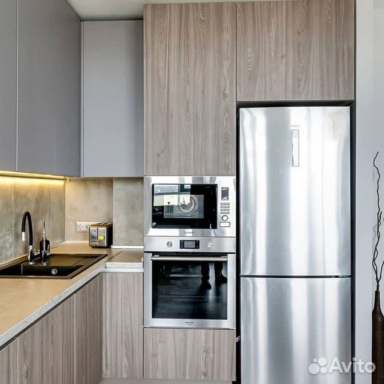 Кухонный гарнитур в современном стиле на заказ