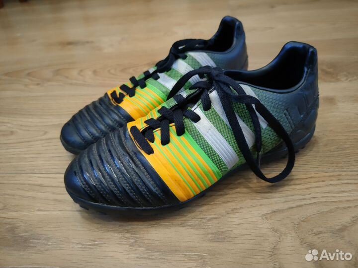 Бутсы adidas traxion 34