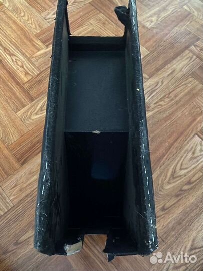 Подлокотник