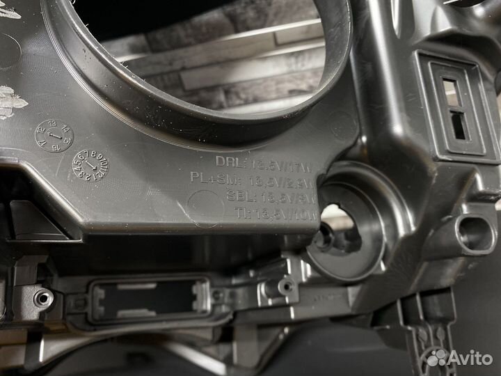 Корпус фары Range Rover Vogue (2013-2017гг.)