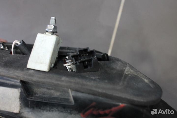 Фонарь задний внутренний левый Mercedes Benz W212