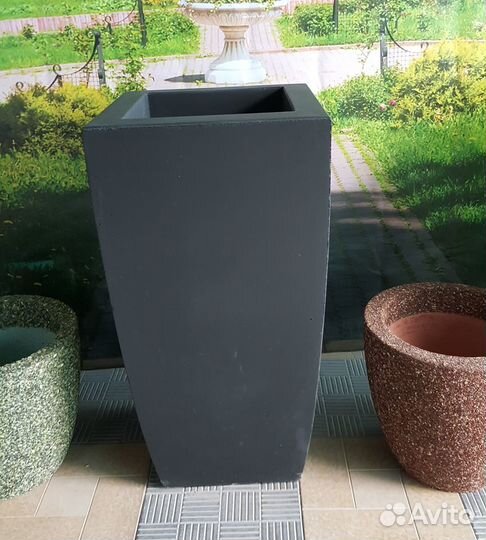 Вазон бетонный Ирис