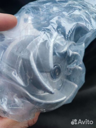 Водяная помпа Luzar на priora