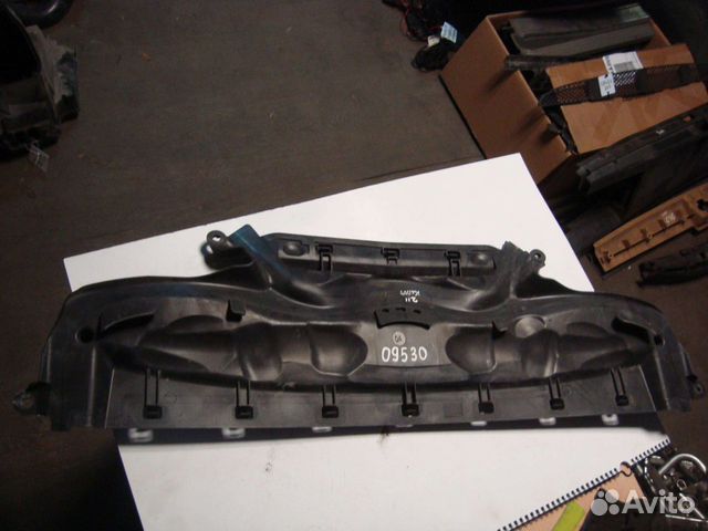 Воздухозаборник капота W211 A2118800236