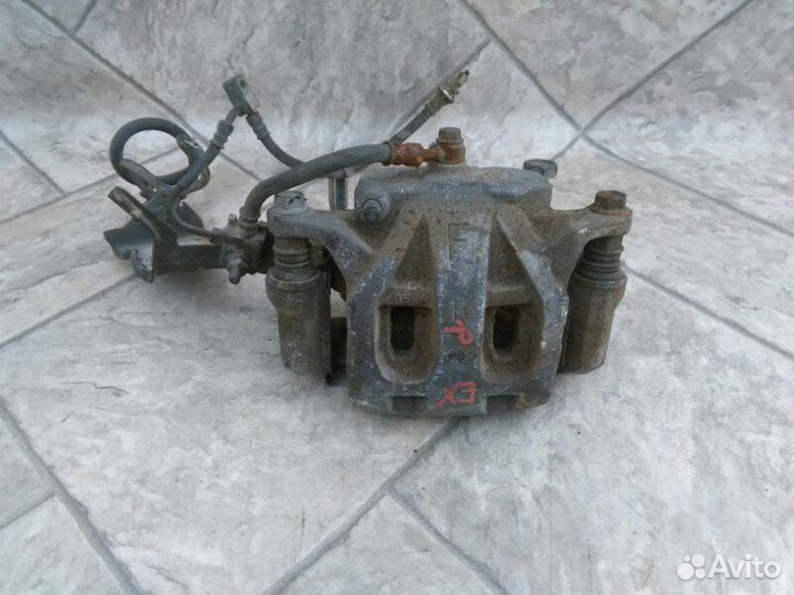 Суппорт тормозной передний правый Infiniti Ex