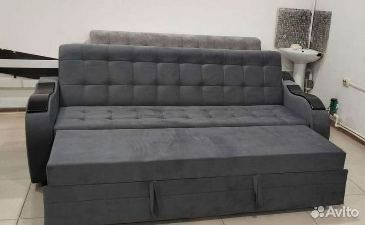 Прямой диван в наличии не б/у