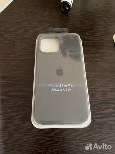 Чехол на iPhone 13 pro