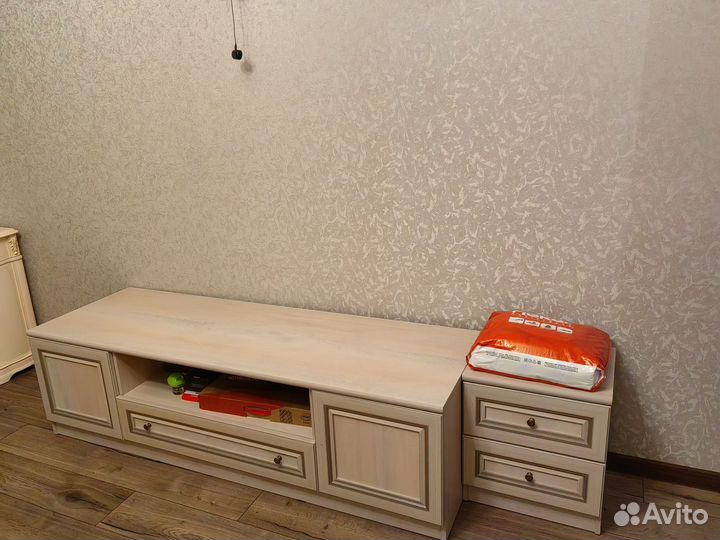 Шкаф и тумбы,кресло