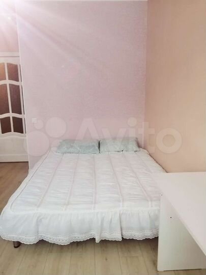 2-к. квартира, 60 м², 1/9 эт.