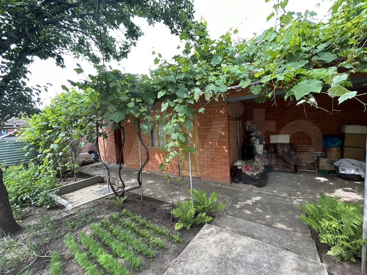 Дом 235 м² на участке 5,5 сот.