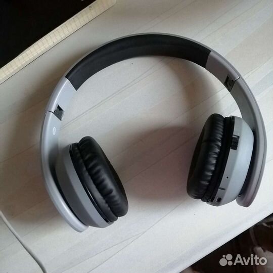 Беспроводные наушники