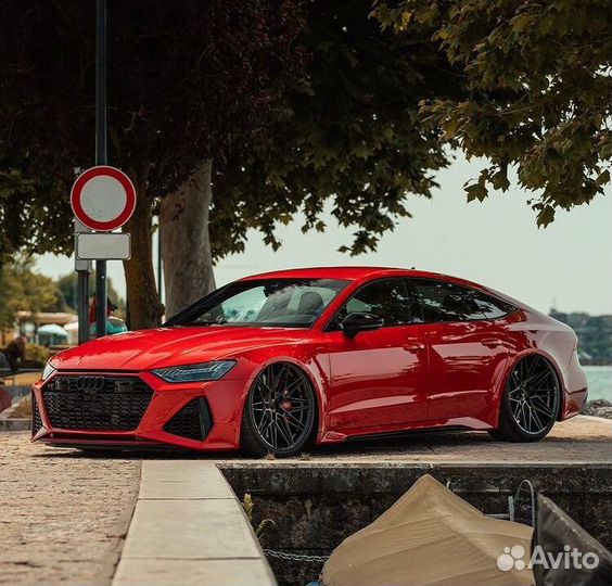 Кованые диски R23 GT Performance на Audi RS6, RS7