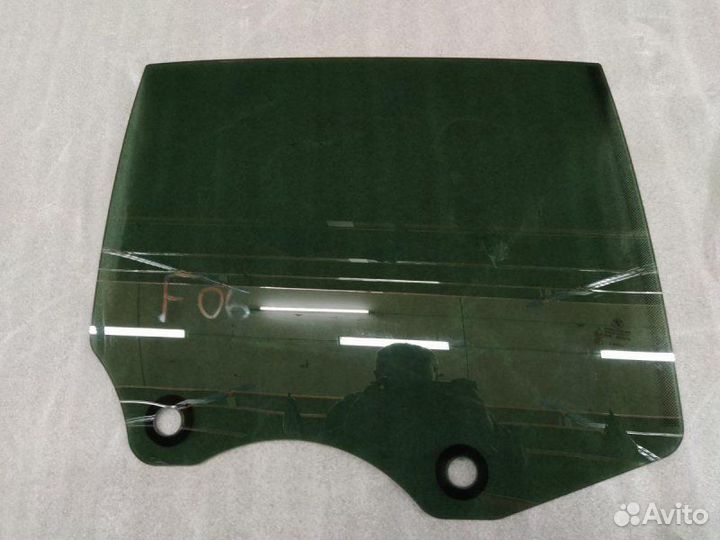 Стекло двери заднее правое Bmw 640D