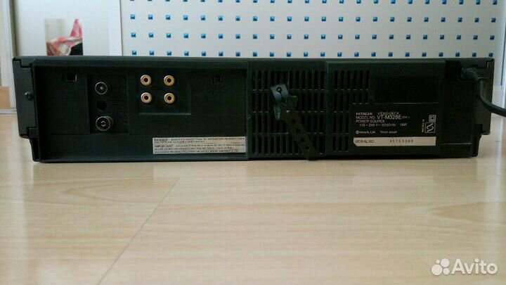 Видео магнитофон Hitachi VT-М328E