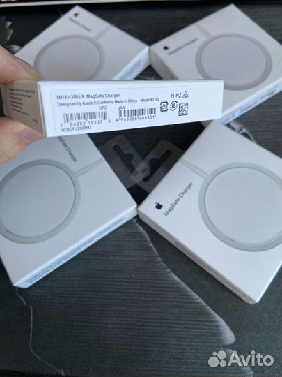 Беспроводное зарядное устройство apple magsafe