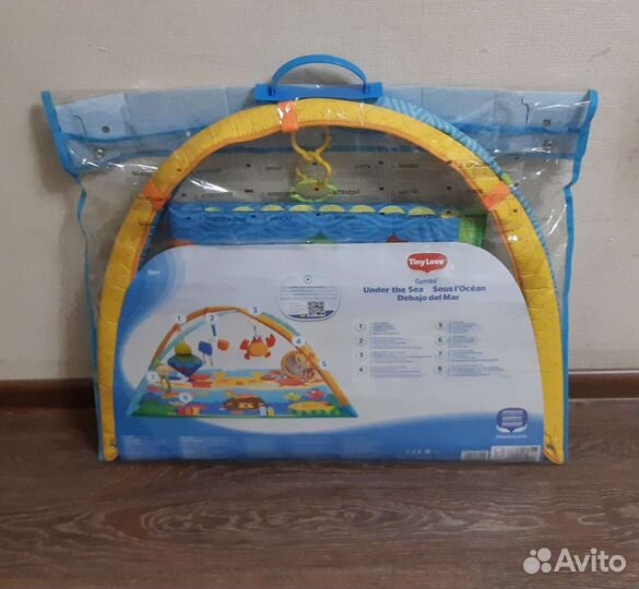 Развивающийся коврик для малышей