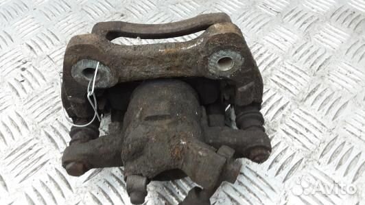 Суппорт тормозной задний левый land rover range ro