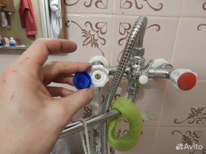 Вешаю карнизы, собираю мебель. Электрик, сантехник