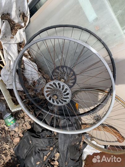 Запчасти и колесо на хвз СССР