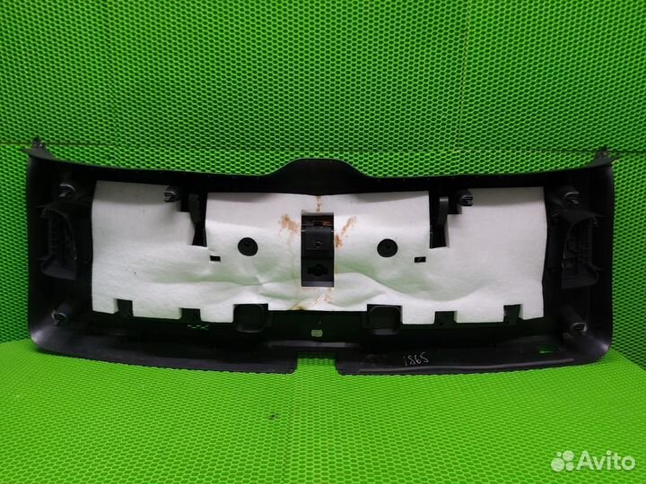 Обшивка двери багажника Audi Q7 S Line 4LB cjga