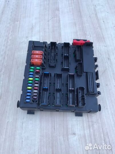 Блок предохранителей Opel Vectra C OPC Z28NET 2008